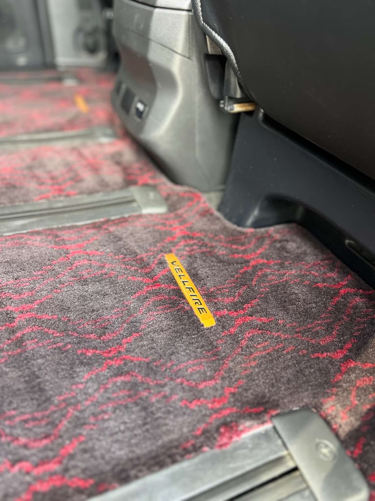 2014 Toyota Vellfire 2.4+GOLDEN EYES+GRADE 4B+FRESH IMPORT+ MPV Petrol Automatic