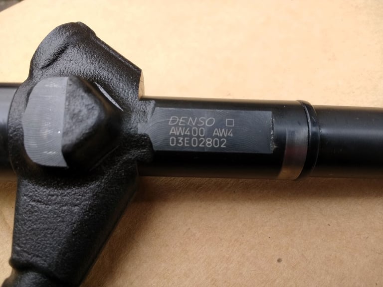 NISSAN X TRAIL CYL HEAD + 4 x INJECTORS 2.2 dci TURBO DIESEL PARTS SPARES