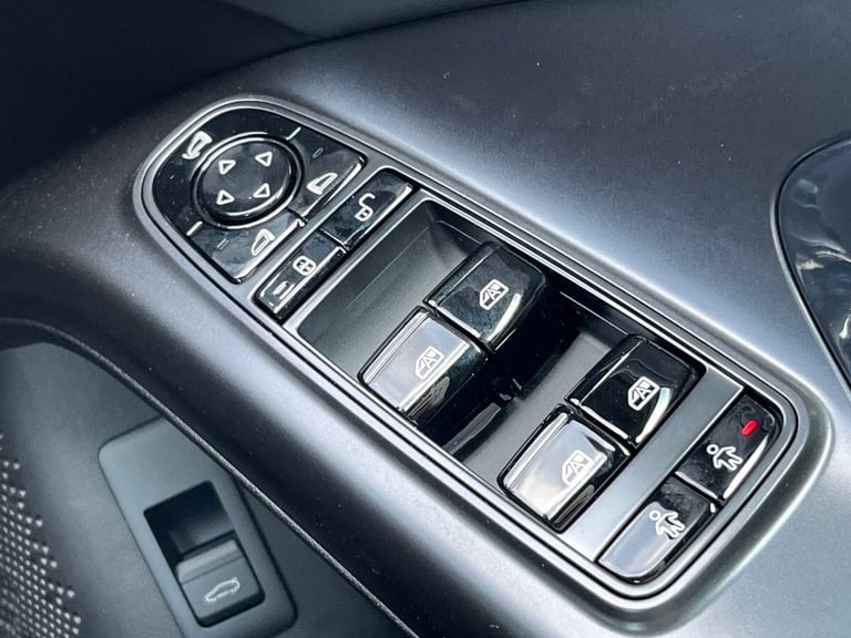 Byd Seal 82.5kwh Excellence Saloon 4dr Electric Auto Awd 530 Ps Electric