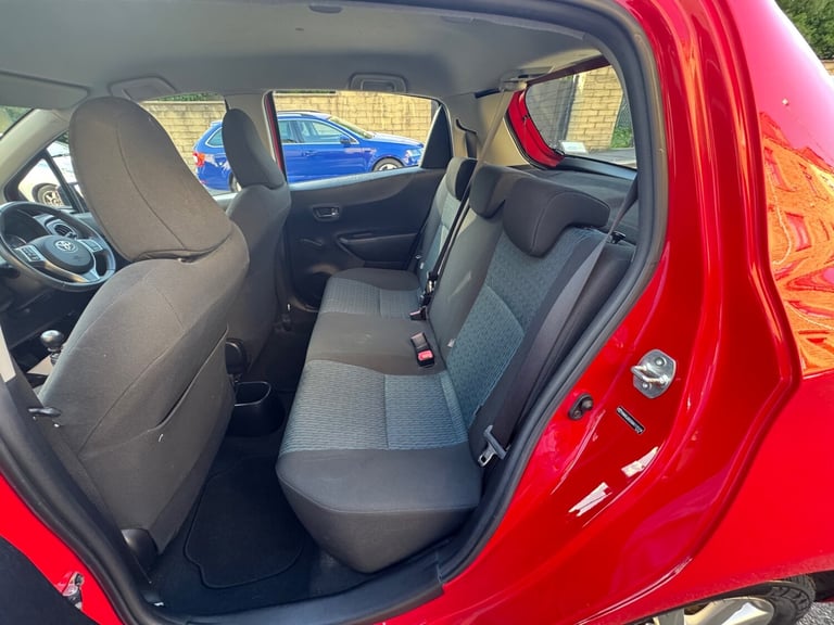 2012 Toyota Yaris 1.33 VVT-i TR 5dr HATCHBACK Petrol Manual