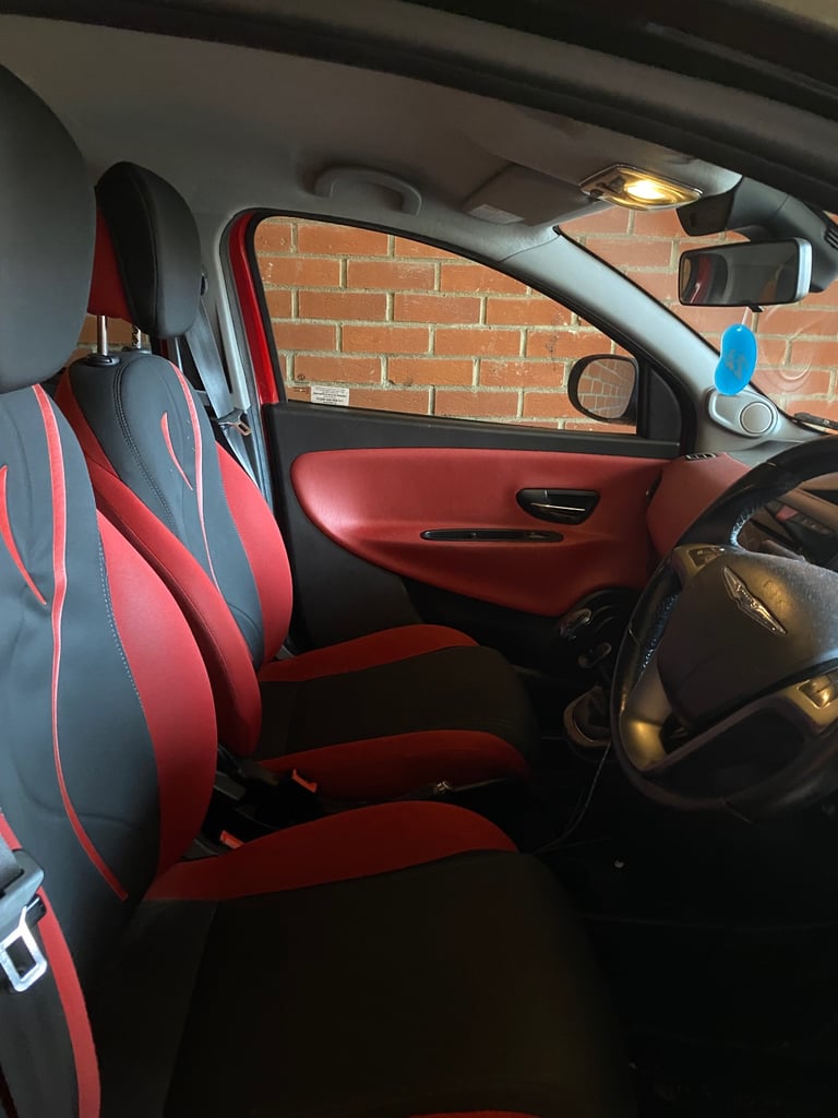 Chrysler, YPSILON, Hatchback, 2012, Manual, 1242 (cc), 5 doors