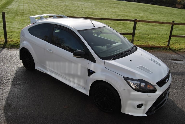 2011 Ford Focus 2.5 RS Hatchback 3dr Petrol Manual (225 g/km, 301 bhp) Hatchback Petrol Manual