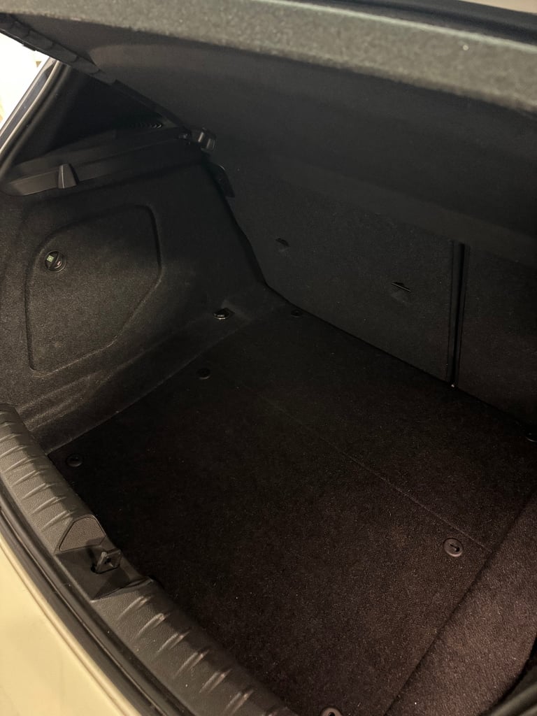 BMW, 1 SERIES, Hatchback, 2014, Manual, 1997 (cc), 3 doors