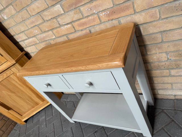 BRAND NEW EX-DISPLAY OAK FURNITURE - CLOSING DOWN SALE 