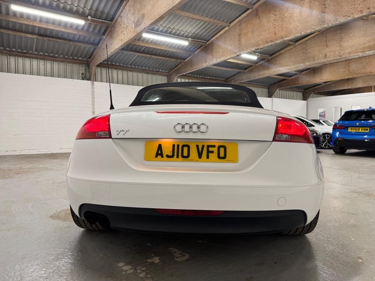 AUDI TT 1.8 TFSI White Manual Petrol 2010