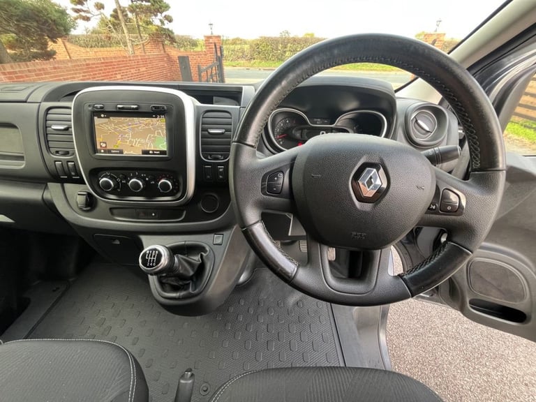 2021 Renault Trafic LL30 ENERGY dCi 120 Sport Nav Van PANEL VAN DIESEL Manual
