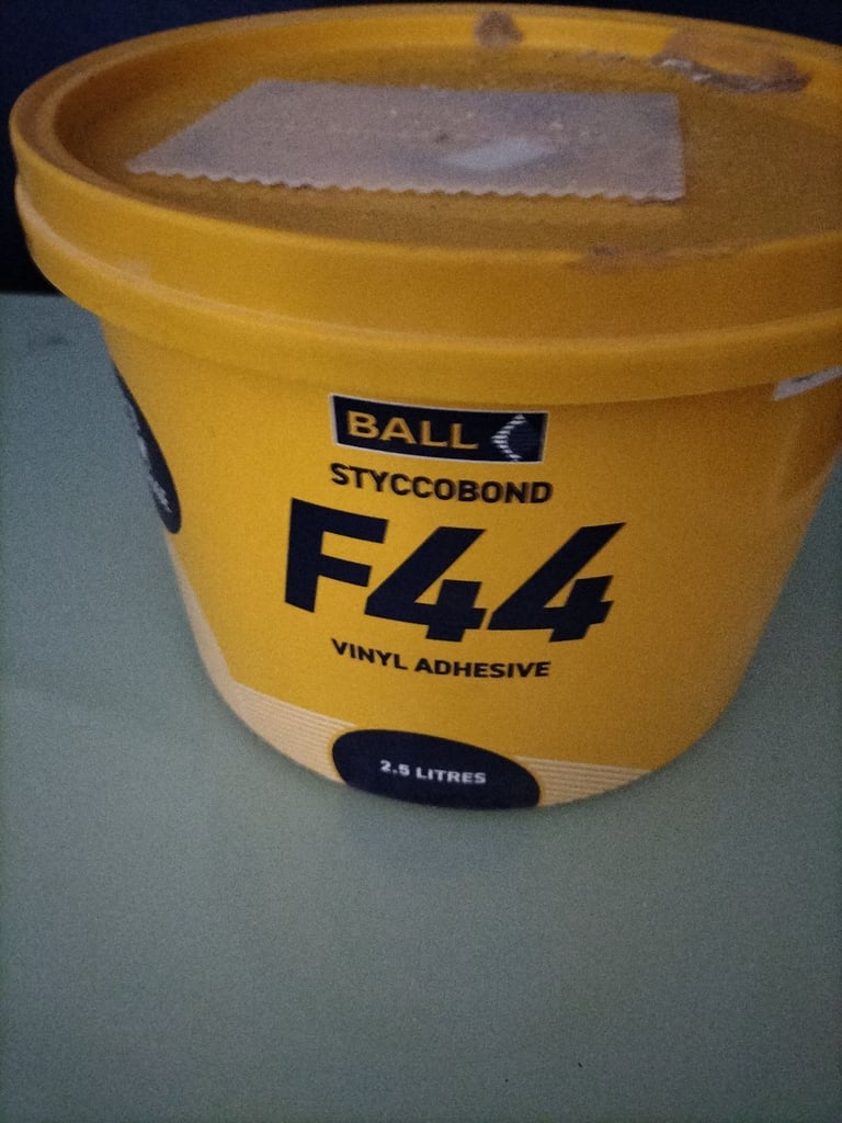 image for New Ball Styccobond F44 Vinyl tile flooring Adhesive 2.5 Litre 123