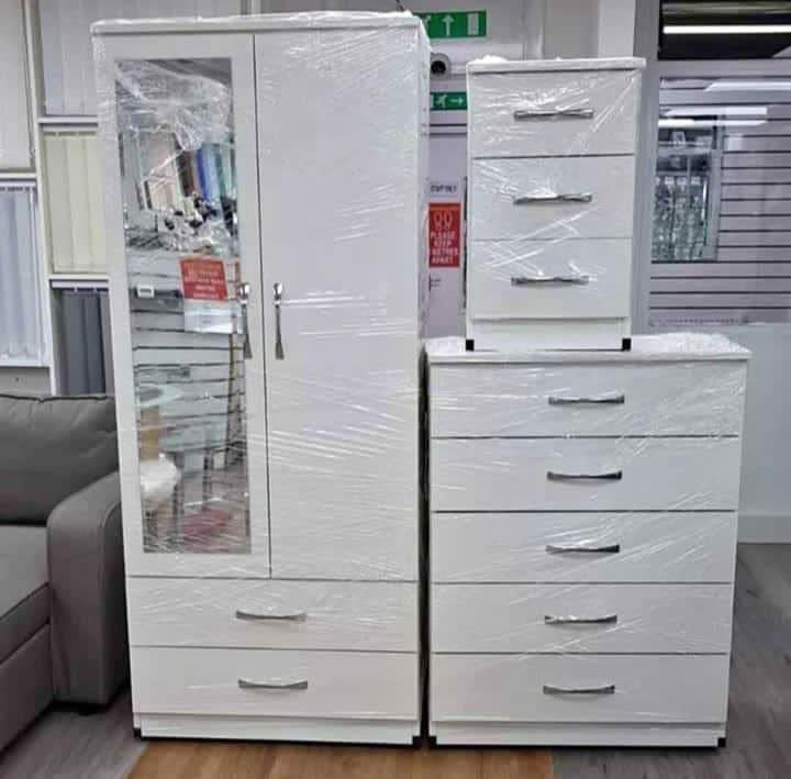 Modern Bedroom Furniture. Bedroom Suit Includes Bedside Tables, Chest of Drawers and Wardrobes