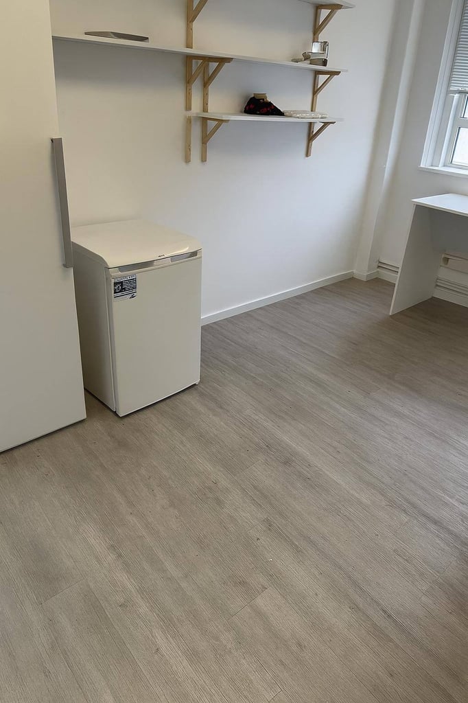 Commercial/Dark Kitchen to Rent in Wembley