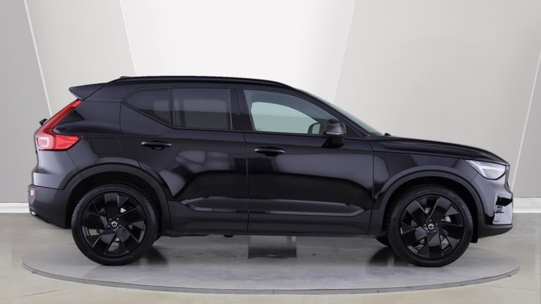 2025 Volvo XC40 2.0 B4P Plus Black Edition 5dr Auto ESTATE PETROL Automatic