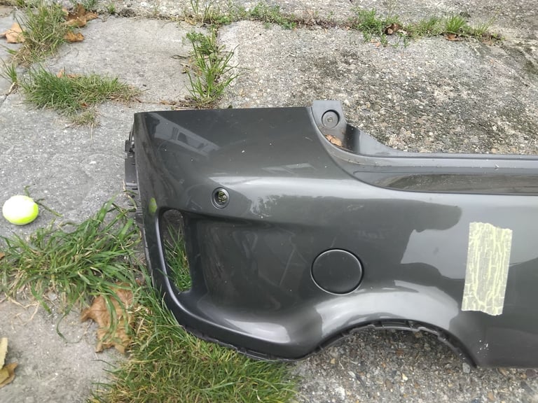 Mini countryman rear bumper. 