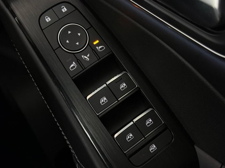 2022 Nissan Qashqai 1.5 h e-POWER Tekna Auto Euro 6 (s/s) 5dr HATCHBACK PETROL/ELECTRIC Automatic