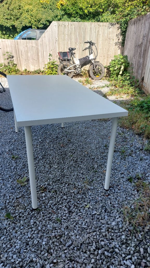 image for 10 x Limmnon IKEA desks 150cm x 75cm. Job lot, can deliver 