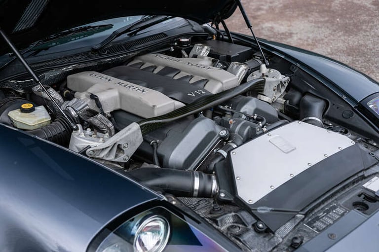 2002 Aston Martin Vanquish 2 + 2 COUPE PETROL Automatic