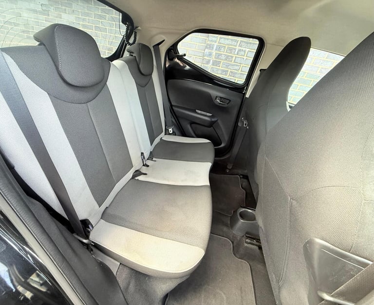 2017 Toyota AYGO 1.0 VVT-i x-press Euro 6 5dr HATCHBACK Petrol Manual