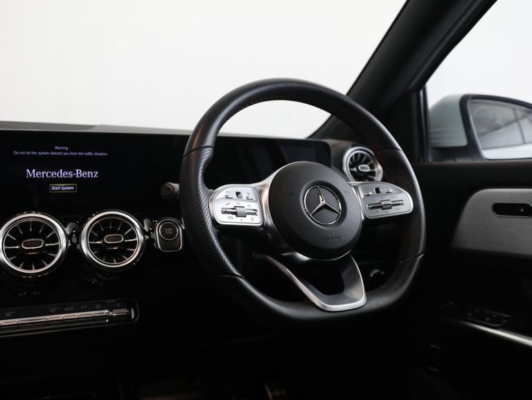 2022 Mercedes-Benz EQA EQA 300 66.5kWh AMG Line (Premium) SUV 5dr Electric Auto 4MATIC (228 ps) E...