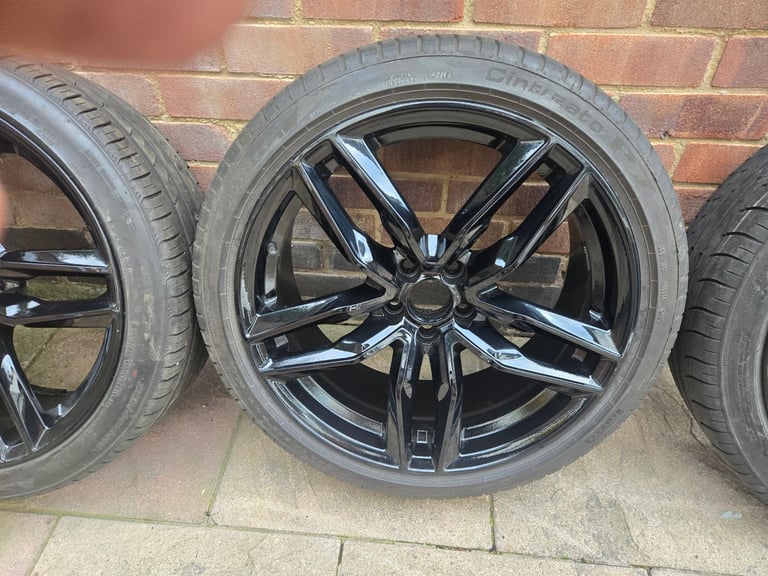 Audi a1,s1 polo ,fabia 18" alloy wheels 5x100 et 39 8j