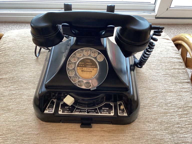  Telephone black Bakelite GPO phone