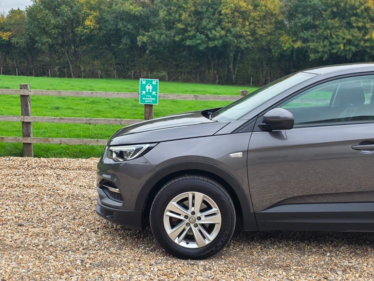 Vauxhall Grandland X SE