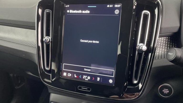 2025 Volvo XC40 Black Edition Plus B4 Mild hybrid Petrol Automatic SUV Hybrid Automatic