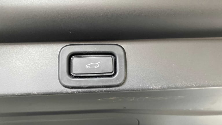 2022 Land Rover Range Rover 3.0 D300 SE 4dr Auto ESTATE DIESEL Automatic