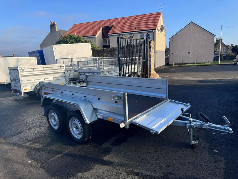 BRAND NEW 7,7ft x 4,2ft Niewiadow Twin Axle Flat Trailer 750KG
