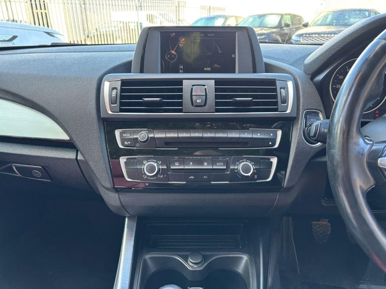 BMW 2 SERIES 2.0 220d M Sport Convertible 2015