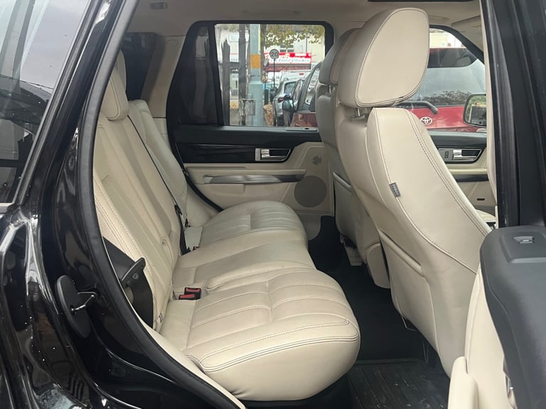 2009 Land Rover Range Rover Sport 3.6 TDV8 HSE*WARRANTED LOW MILES*BLACK*BARGAIN FACELIFT 4X4*MEG...