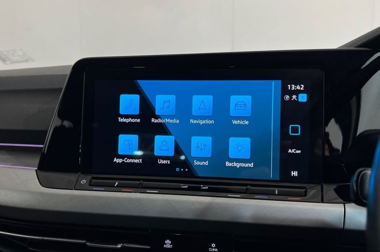 2022 72 VOLKSWAGEN GOLF 1.5 ETSI MHEV LIFE HATCHBACK 5DR PETROL HYBRID DSG EURO 