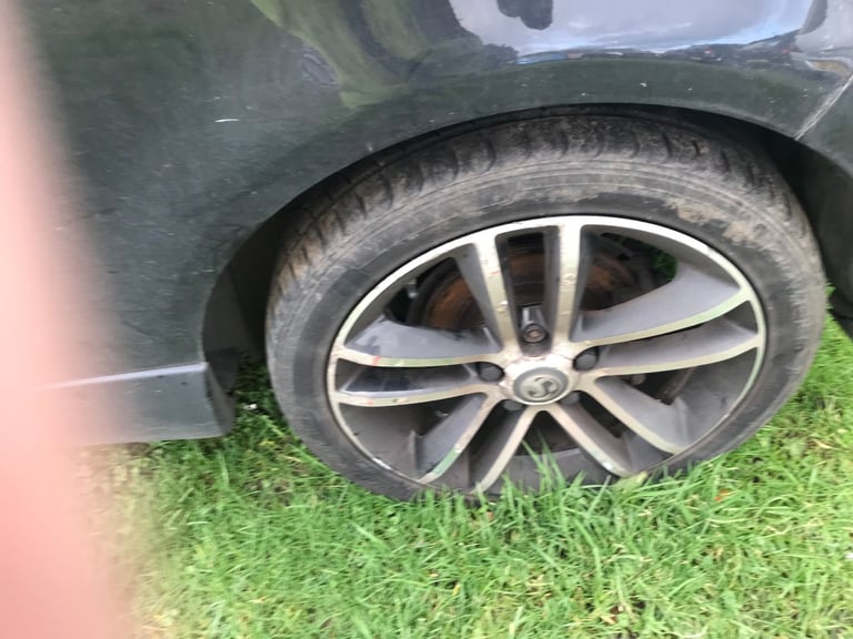VAUXHALL CORSA D  ASTRA   17 INCH 5 STUD ALLOY WHEELS'