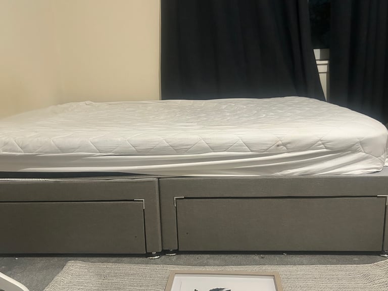 image for 4FT6 Grey Divan Bed with Mattress & Two Storage Drawers