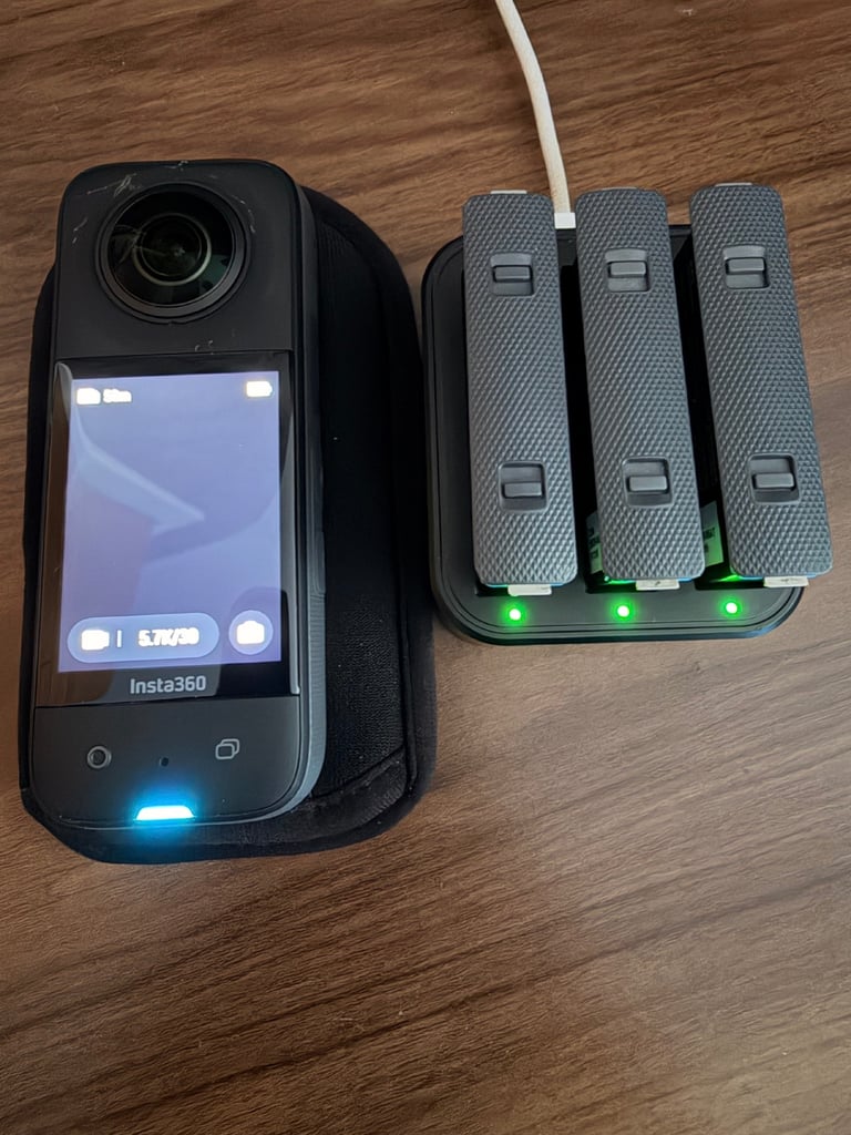 Insta 360 X3 Boxed Bundle