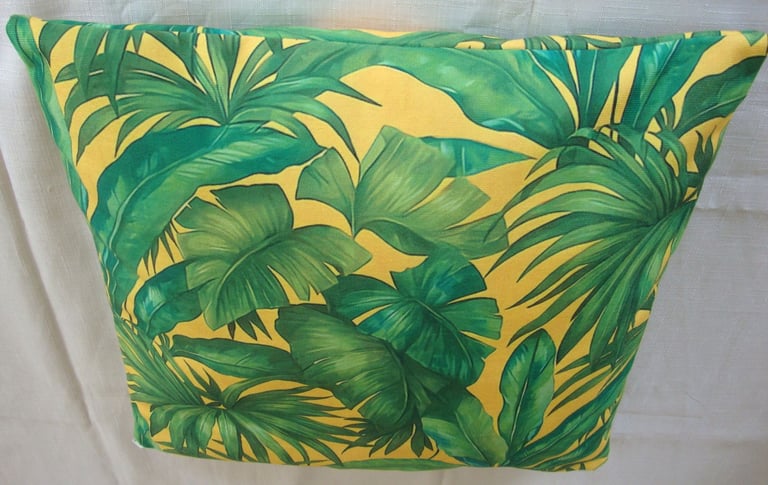 4 cushion covers 40cm x 40cm, (16 x 16 inches), Tropical foliage green & yellow, new