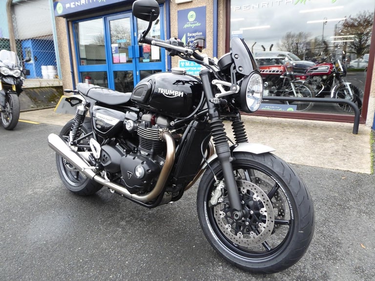 Triumph SPEED TWIN - 2021 - 5,890 Miles at Penrith Motorcycles Ltd