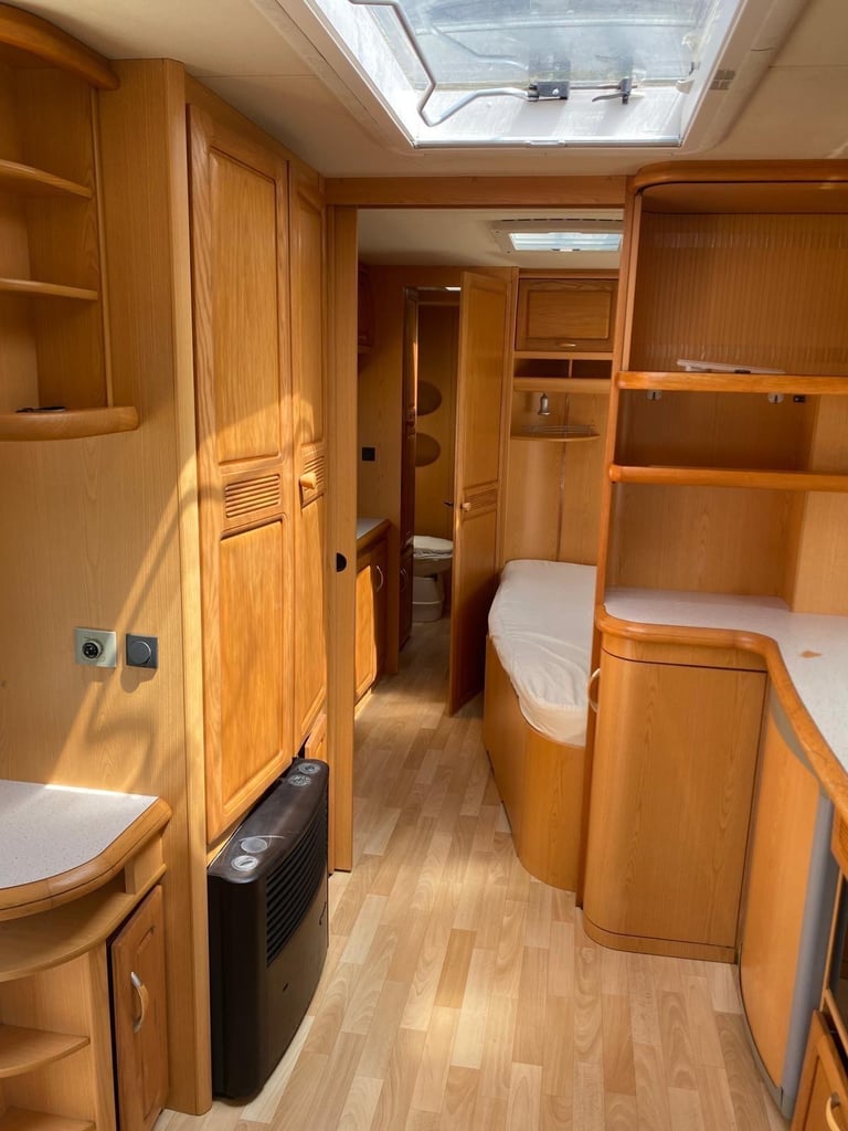 Caravan for rent with shower and toilet unit available