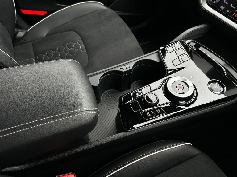 2025 Kia Sportage 1.6 h T-GDi GT-Line SUV 5dr Petrol Hybrid Auto Euro 6 (s/s) (207 bhp) SUV PETRO...