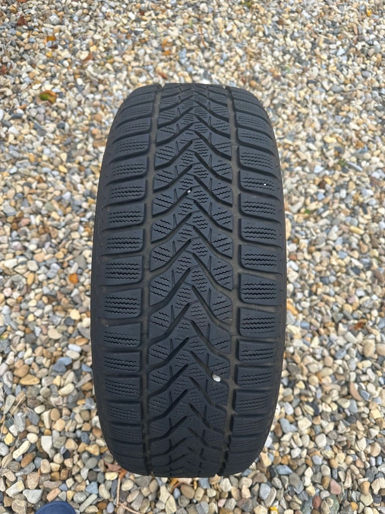 Winter car tyres 