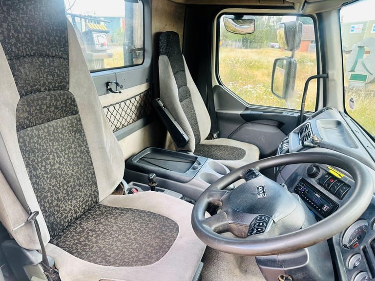 DAF LF 55 220 2008 (58) 18 TON TIPPER GRAB, HIAB 099 CRANE