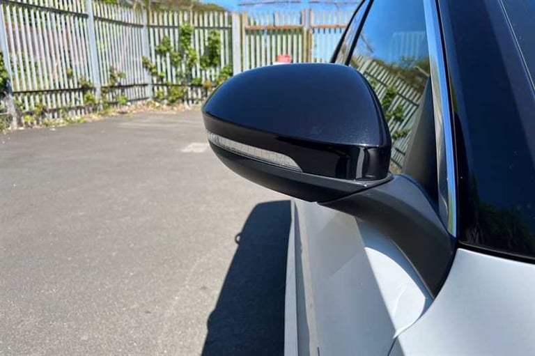 2022 Volkswagen T-Roc 1.5 TSI R-Line SUV 5dr Petrol DSG Euro 6 (s/s) (150 ps) SUV Petrol Automatic