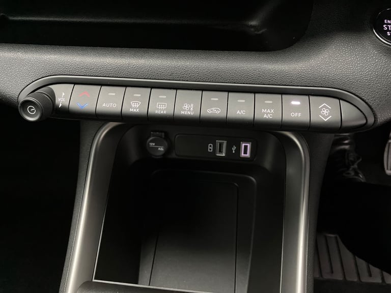 2025 Jeep Avenger Avenger 1.2 Altitude 5dr Hatchback Hatchback PETROL Manual