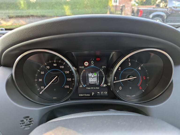 Jaguar, XE, Saloon, 2017, Other, 1999 (cc), 4 doors