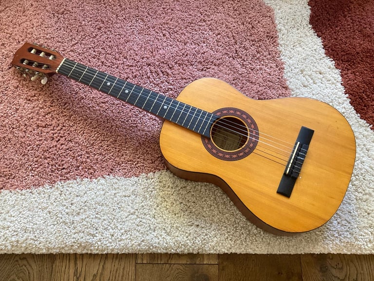 Acoustic Guitar Encore ENC36N 6 String 3/4 size childrens