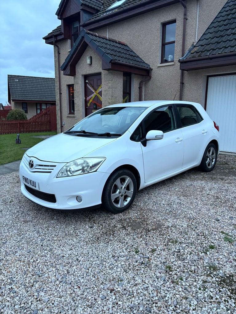 Toyota, AURIS, Hatchback, 2010, Manual, 1329 (cc), 5 doors