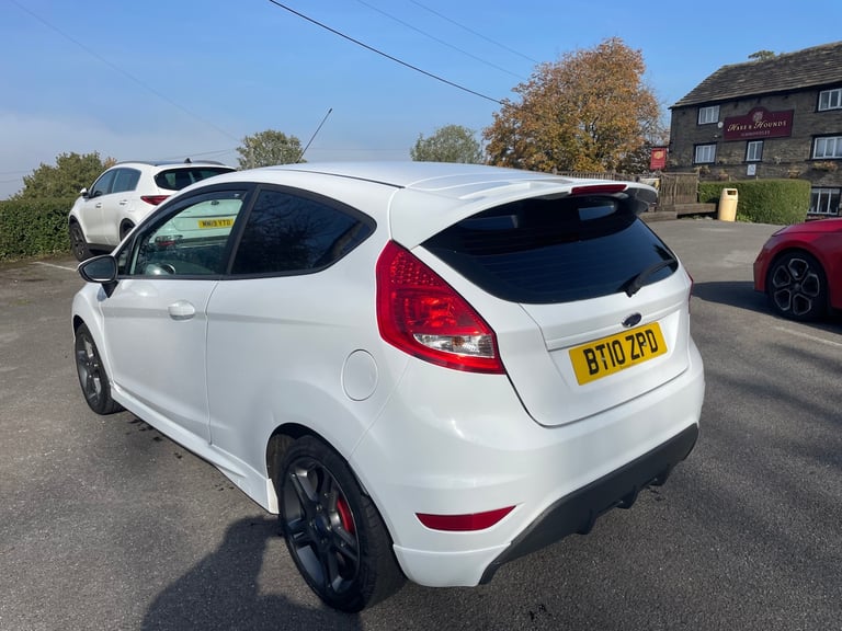 2010 Ford Fiesta 1.6 Zetec S 3dr HATCHBACK Petrol Manual
