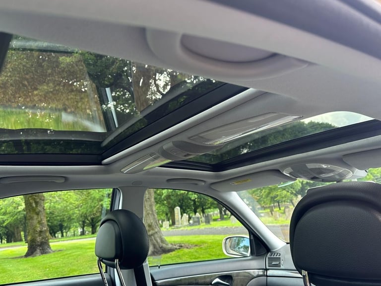 2003 Mercedes-Benz E-Class 2.6 E240 Avantgarde 4dr SALOON Petrol Automatic