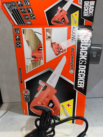 Black and decker scorpion deals electric saw