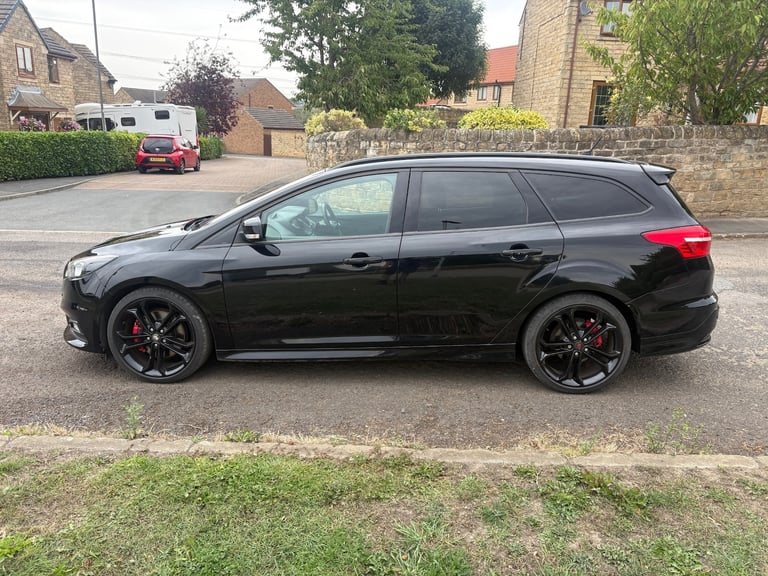 2016 Ford Focus 2.0 TDCi 185 ST-2 5dr ESTATE Diesel Manual