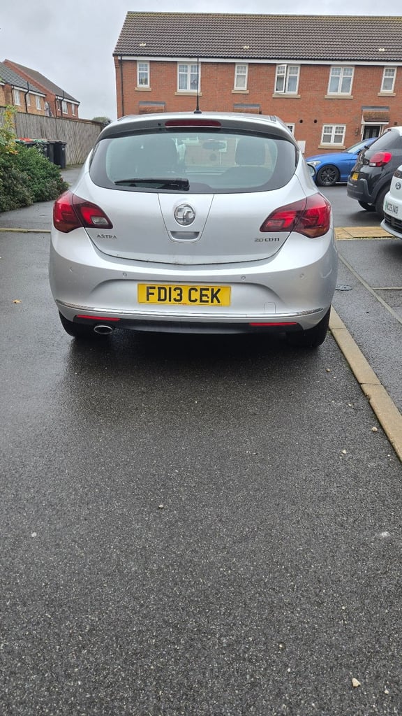 Vauxhall, ASTRA, Hatchback, 2013, Auto, 1956 (cc), 5 doors