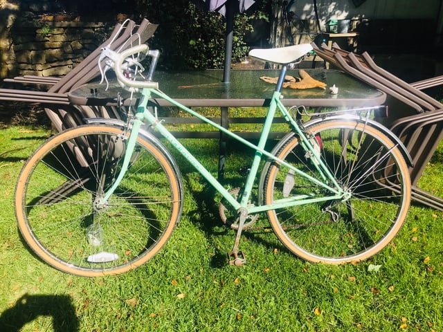 Vintage dunlop bicycle shop