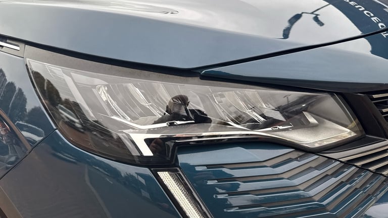 2024 Peugeot 3008 1.6 13.2kWh Allure Premium + SUV 5dr Petrol Plug-in Hybrid e-EAT Euro 6 (s/ SUV...